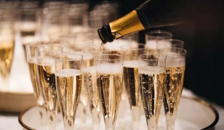Cava versus champagne: wat zijn de verschillen en welke past bij jou?