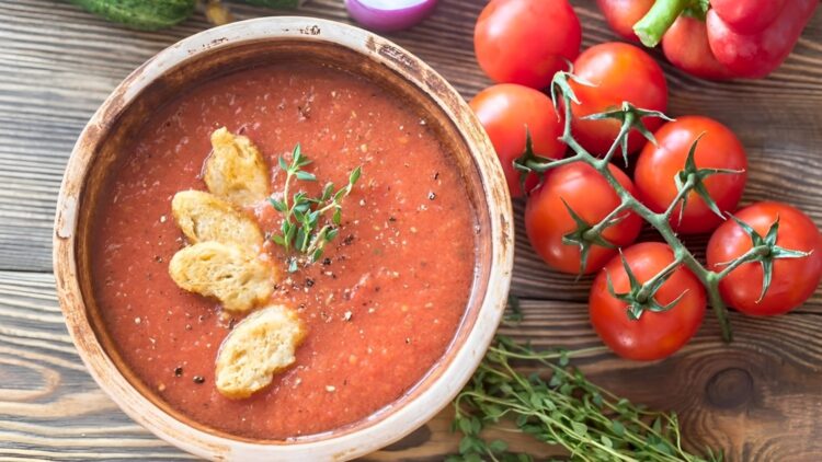 Alles over gazpacho: de verfrissende Spaanse koude soep