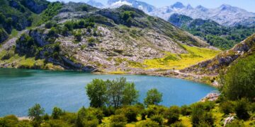 Wandelen in Spanje: de mooiste nationale parken en routes