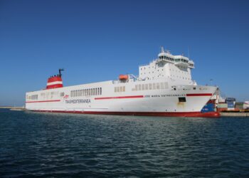 Nieuw ‘ferry‑hotel’ op Ibiza leidt tot onrust bij lokale ondernemers