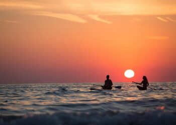 Decathlon start met verhuur van paddle boards en kajaks in Málaga