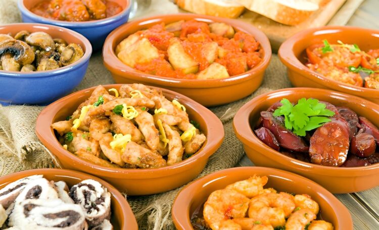 Tapas zoals in Spanje: 10 klassiekers die je thuis kunt maken