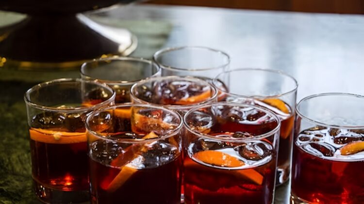 Vermout in Spanje: de terugkeer van een klassieke aperitiefdrank